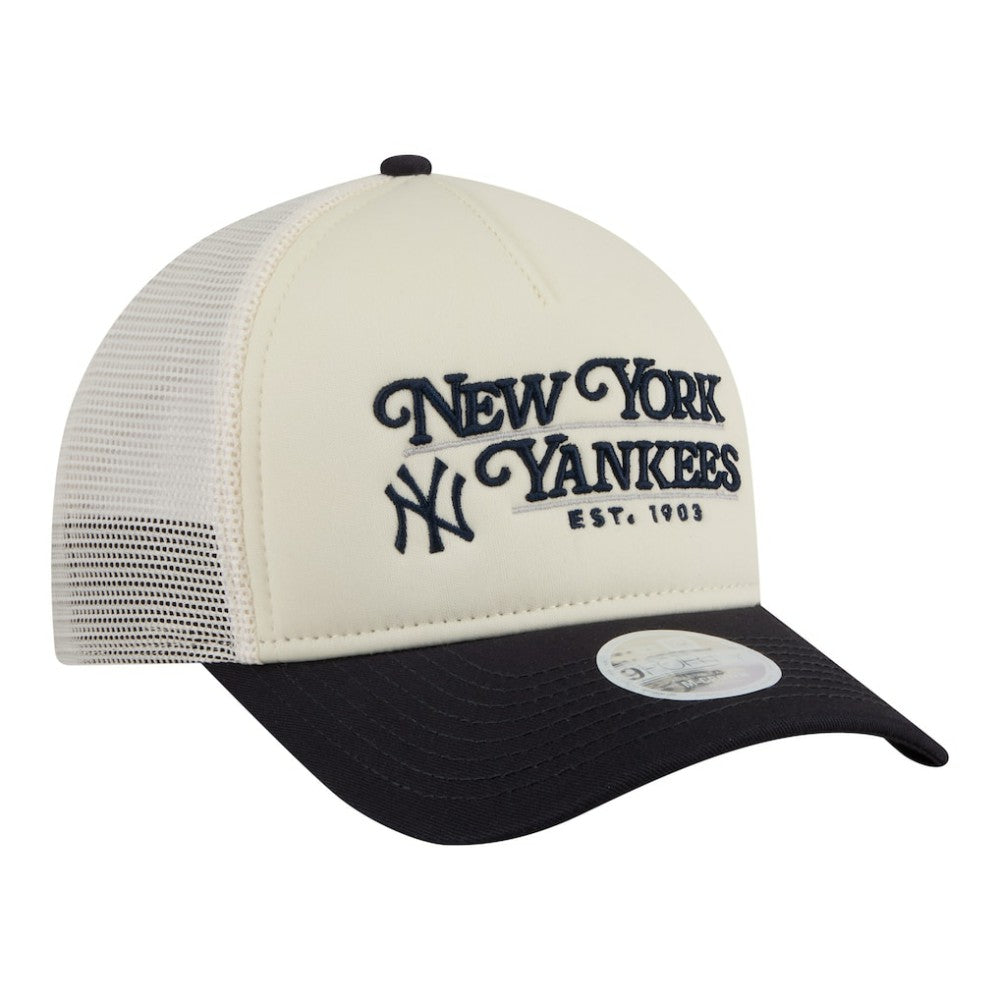 New York Yankees Women's Retro 9FORTY M-Crown A-Frame Trucker Adjustable Hat Light Beige/Navy | New Era