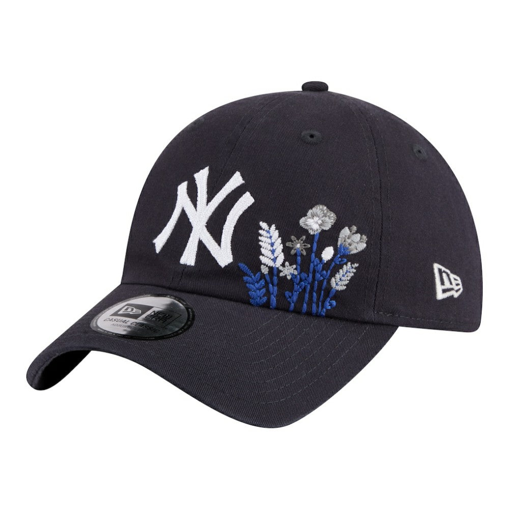 New York Yankees Women's Wildflower Casual Classic Adjustable Hat Navy | New Era