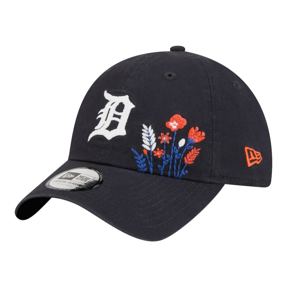 Detroit Tigers Women's Wildflower Casual Classic Adjustable Hat Navy | New Era