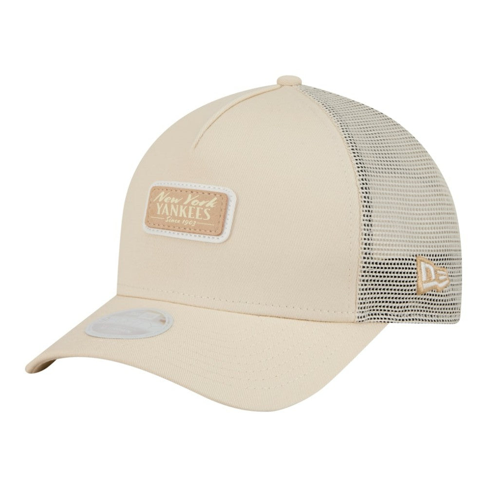 New York Yankees Women's Tonal Patch 9FORTY M-Crown A-Frame Trucker Adjustable Hat Light Beige | New Era