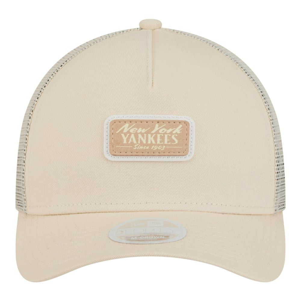 New York Yankees Women's Tonal Patch 9FORTY M-Crown A-Frame Trucker Adjustable Hat Light Beige | New Era