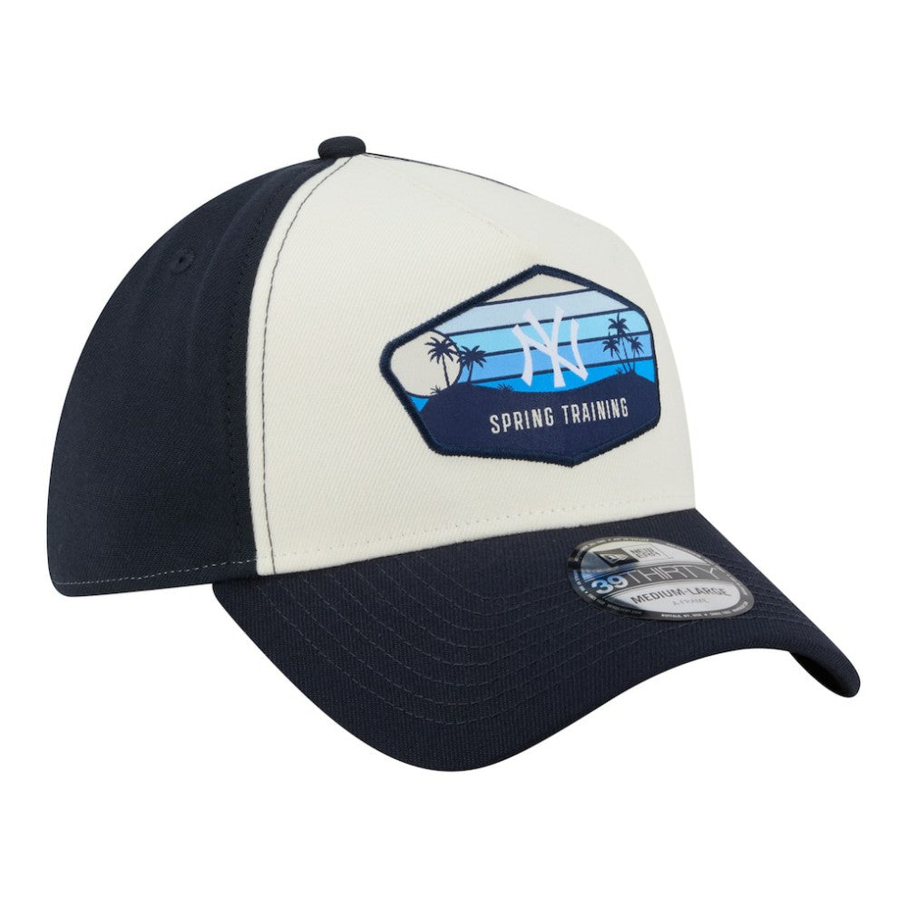 New York Yankees 2026 Spring Training Fan Pack Gradient 39THIRTY Flex Hat Stone | New Era
