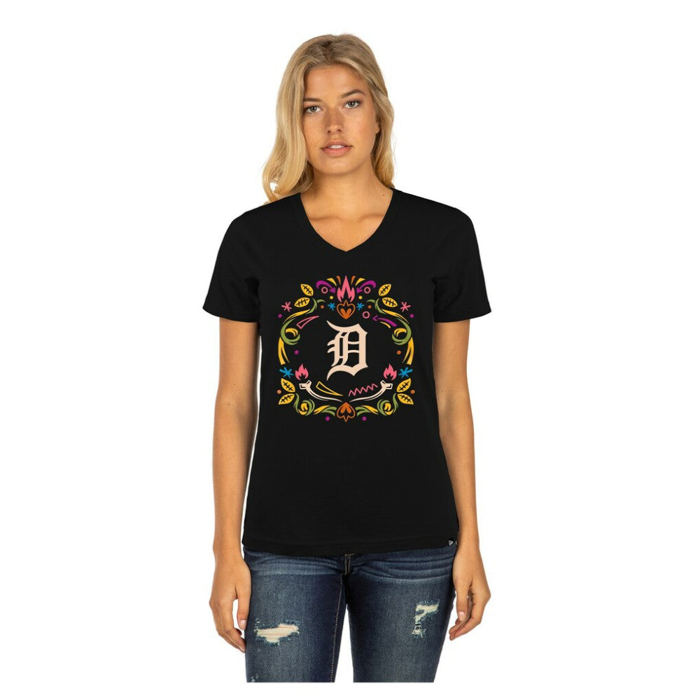 Detroit Tigers Women's Día de los Muertos V-Neck T-Shirt Black | New Era