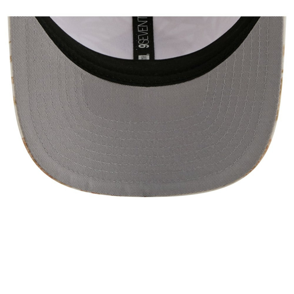 Boston Red Sox Tonal Palm 9SEVENTY Adjustable Trucker Hat Tan | New Era