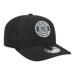 New York Yankees Circle 9SEVENTY Adjustable Hat Black | New Era
