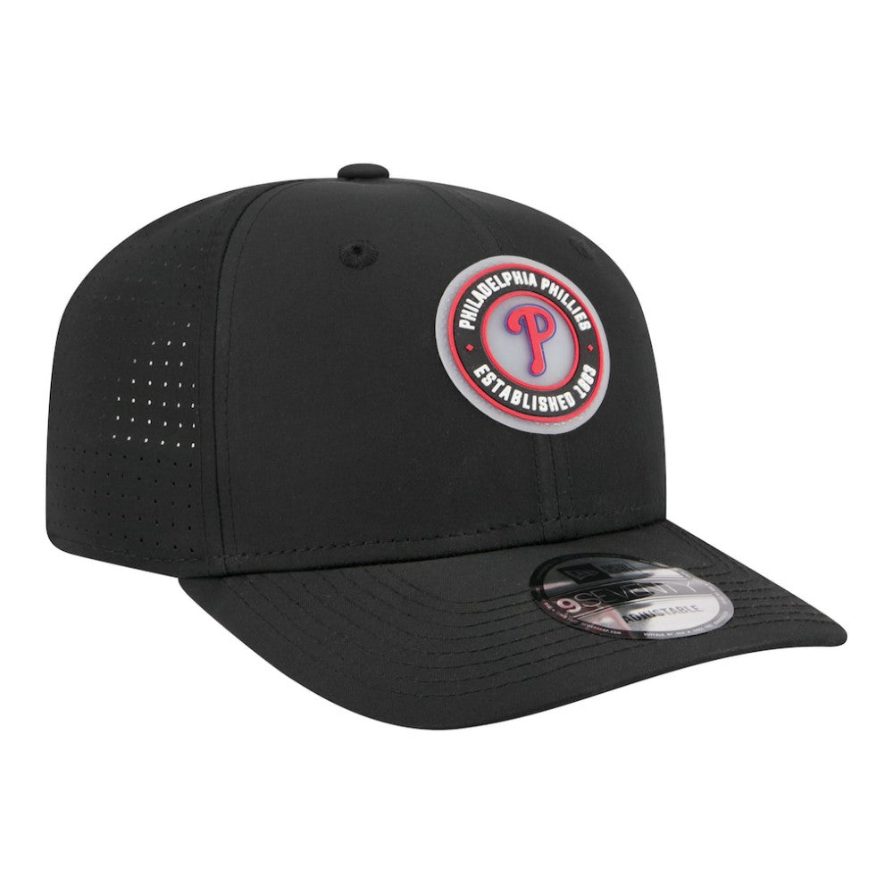 Philadelphia Phillies Circle 9SEVENTY Adjustable Hat Black | New Era