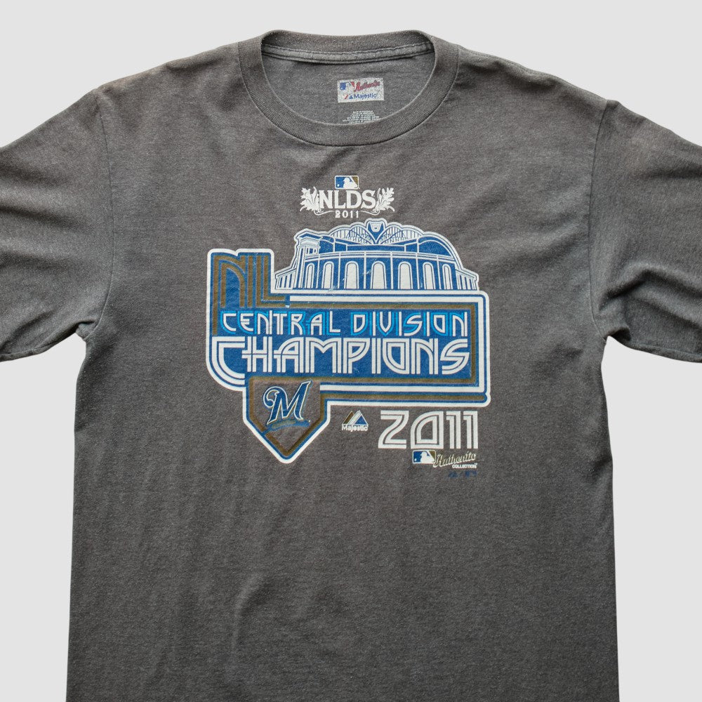 Milwaukee Brewers Majestic 2011 T-Shirt Gray Vintage