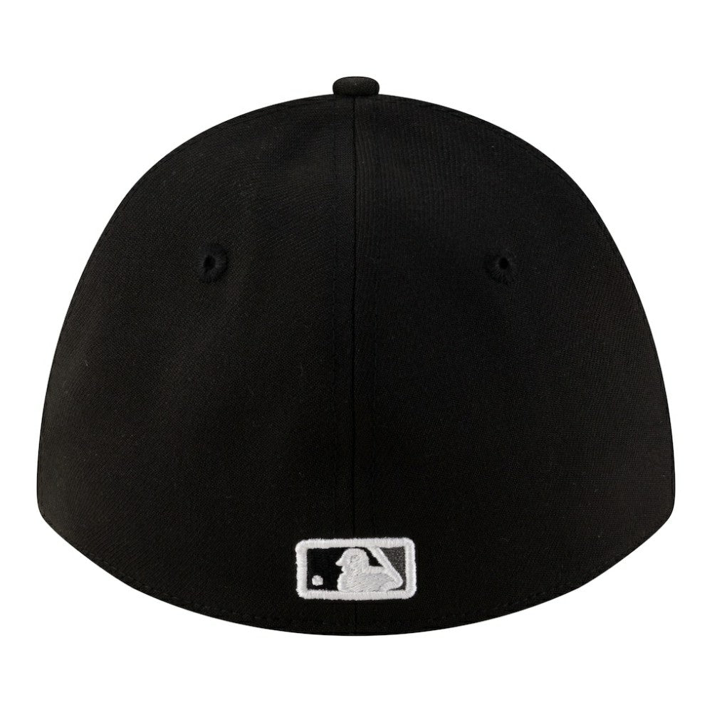 Chicago White Sox Alternate Player Replica 39THIRTY M-Crown Flex Hat Black | New Era