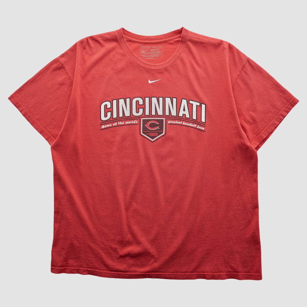 Cincinnati Reds 2000s T-shirt Red Vintage | Nike