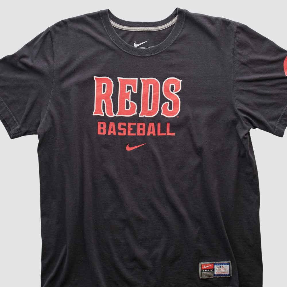 Cincinnati Reds 2010s T-shirt Black Vintage | Nike
