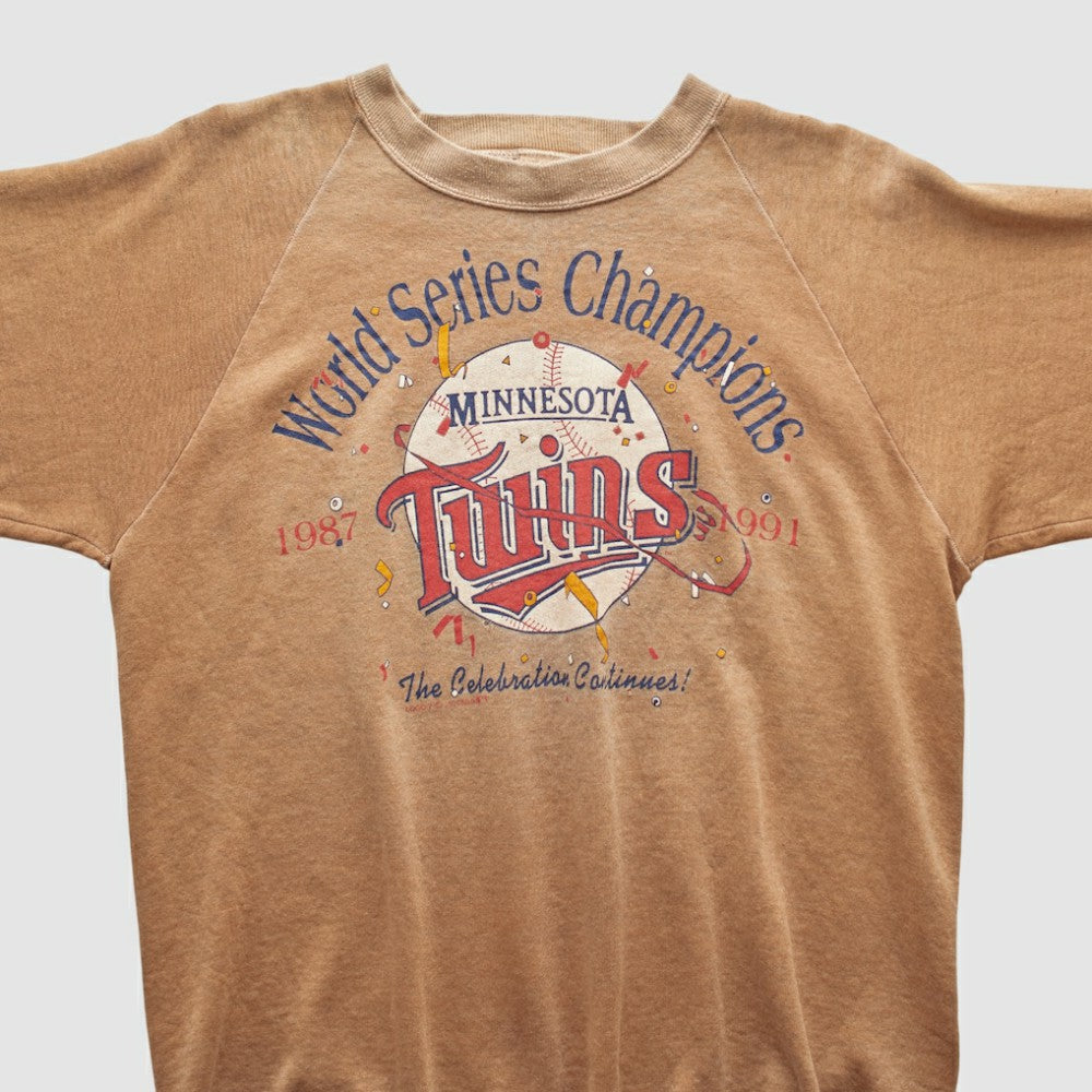 Minnesota Twins 1991 Pullover Sweatshirt Tan Vintage