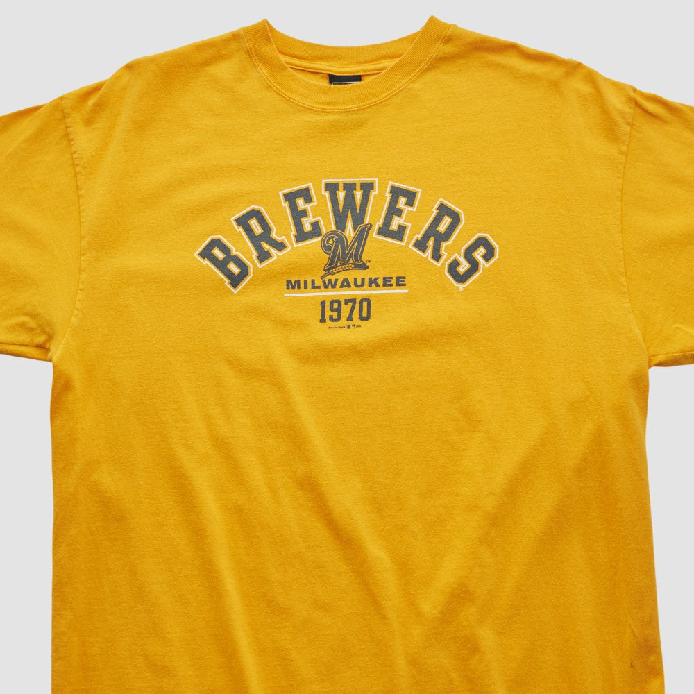 Milwaukee Brewers Gear For Sports 2000s T-shirt Yellow Vintage