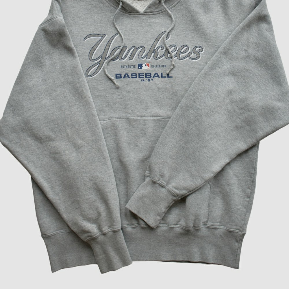 New York Yankees Majestic 2000s Hooded Pullover Sweatshirt Heather Gray Vintage