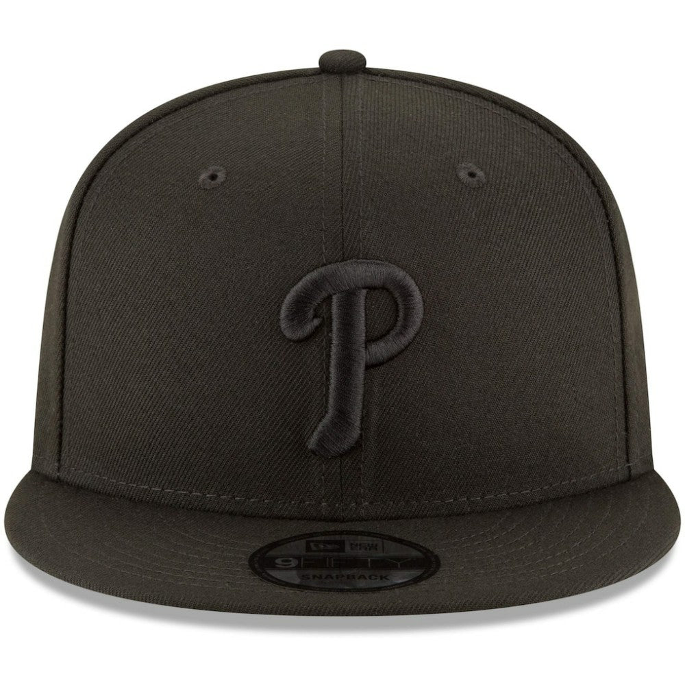 Philadelphia Phillies Black on Black 9FIFTY Team Snapback Adjustable Hat Black | New Era