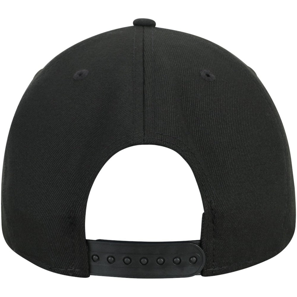 Chicago White Sox Black on Black 9FIFTY Team Snapback Adjustable Hat Black | New Era