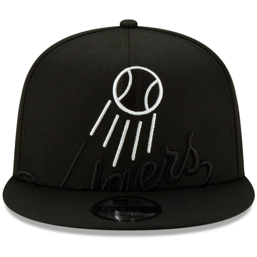 Los Angeles Dodgers Monochrome Logo Elements 9FIFTY Adjustable Snapback Hat Black | New Era
