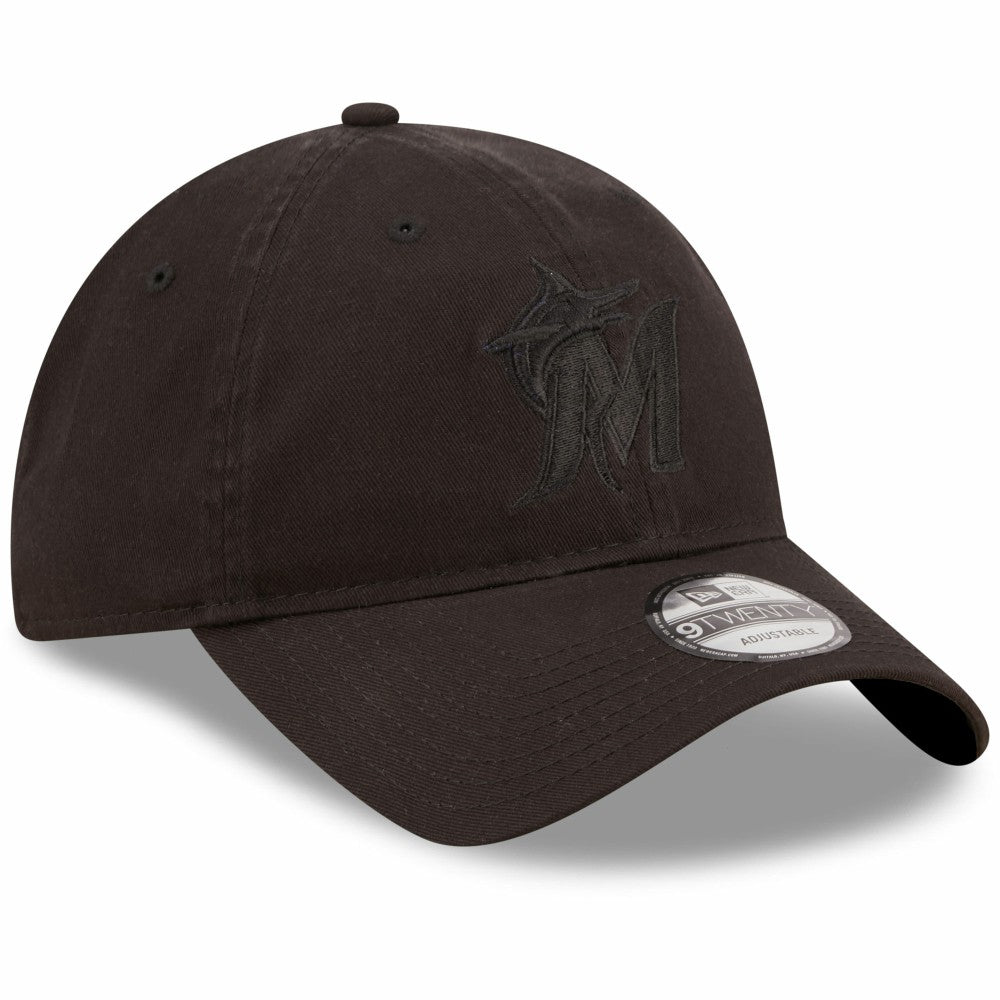 Miami Marlins Black On Black Core Classic 2.0 9TWENTY Adjustable Hat | New Era