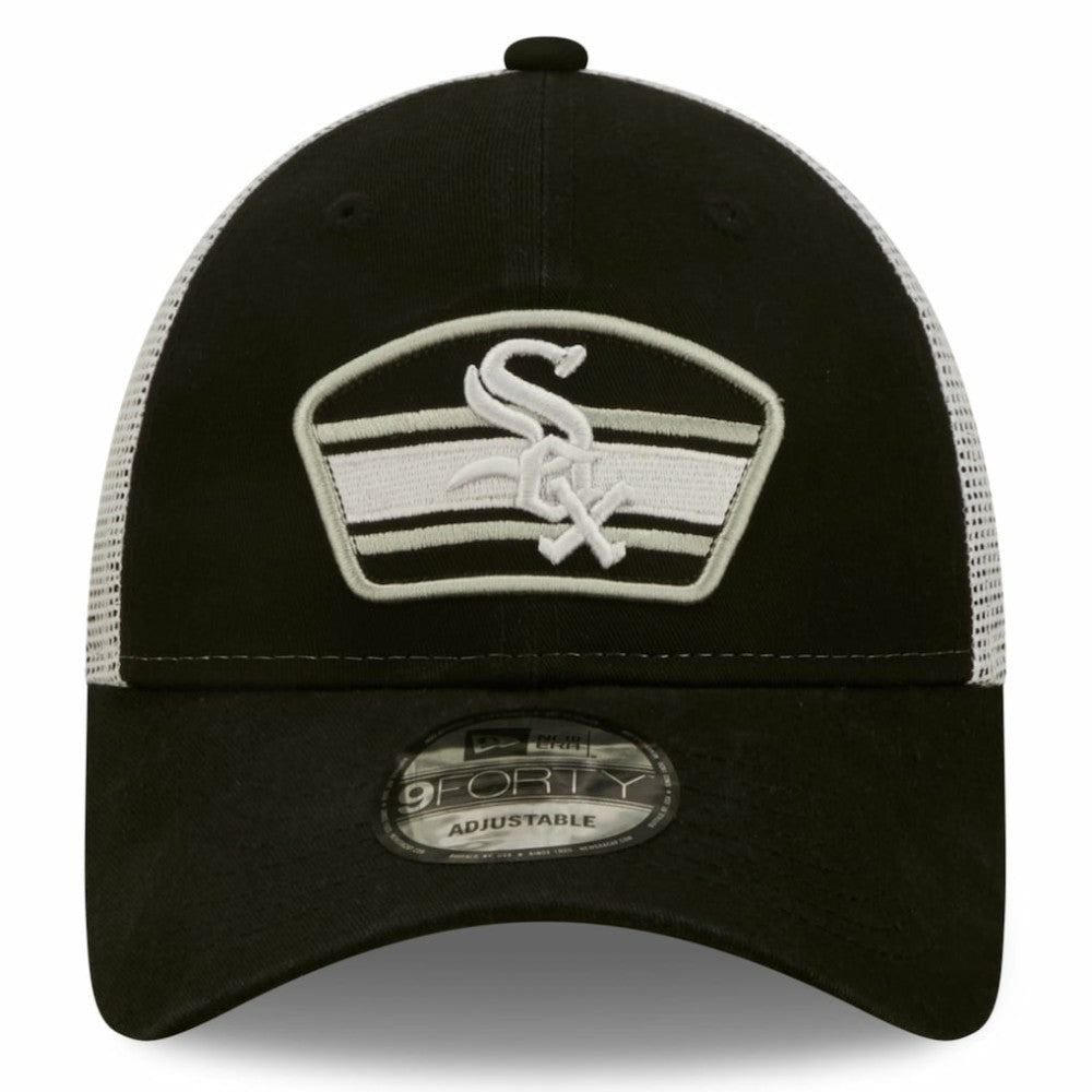 Chicago White Sox Logo Patch 9FORTY Trucker Snapback Hat Black/White | New Era