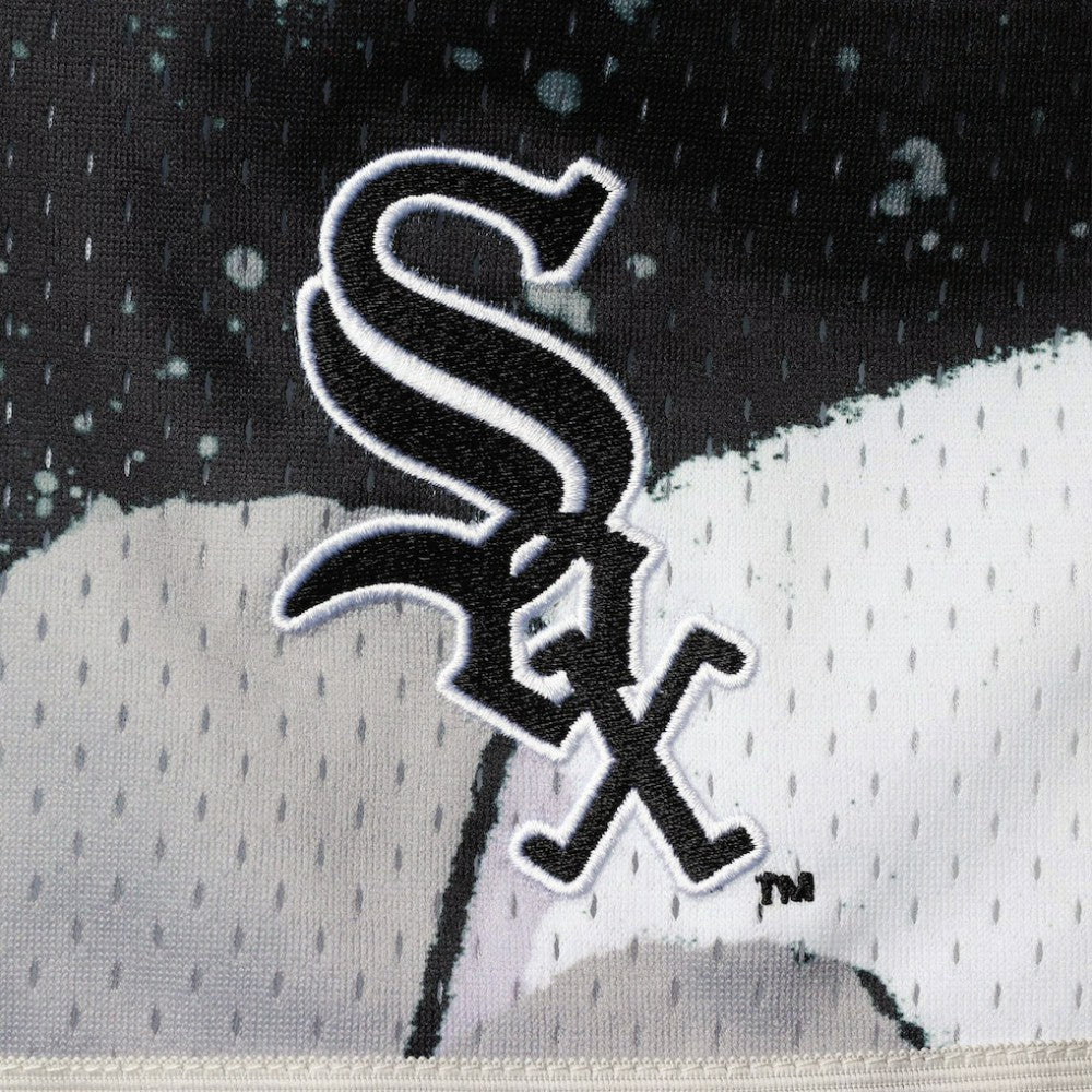 Chicago White Sox Hyper Hoops Shorts Black | Mitchell & Ness