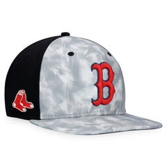 Boston Red Sox Majestic Smoke Dye Snapback Hat Gray