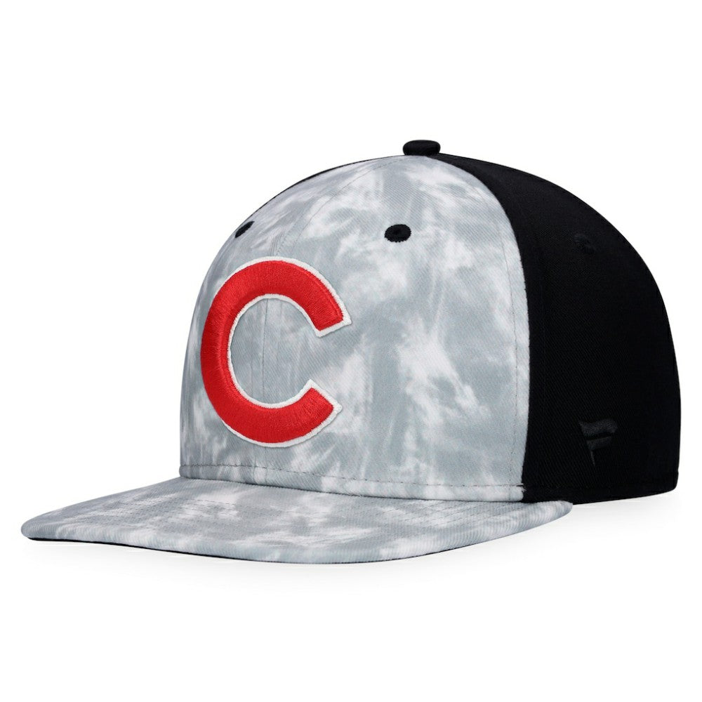 Chicago Cubs Majestic Smoke Dye Snapback Hat Gray