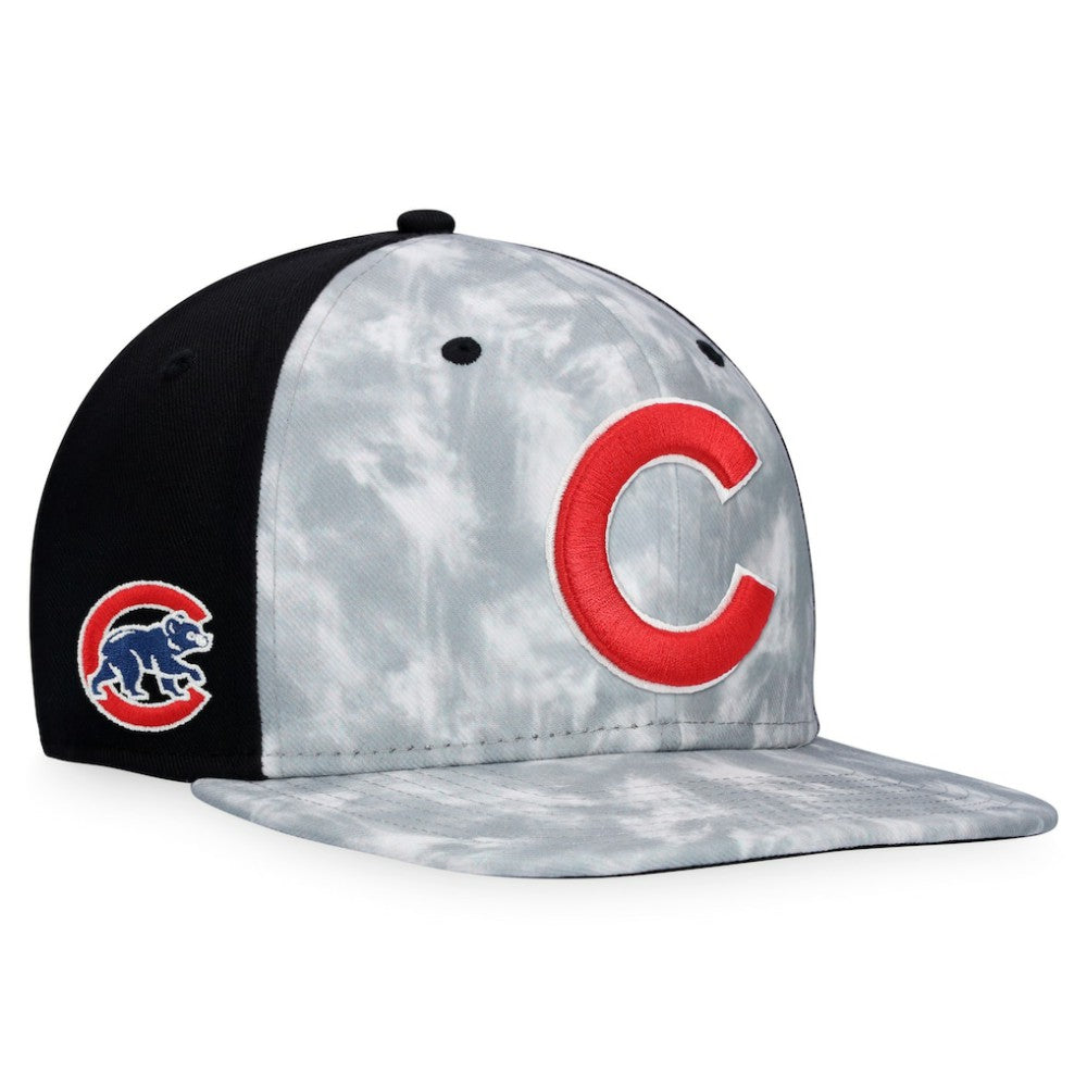 Chicago Cubs Majestic Smoke Dye Snapback Hat Gray