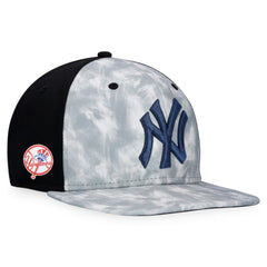New York Yankees Majestic Smoke Dye Snapback Hat Gray