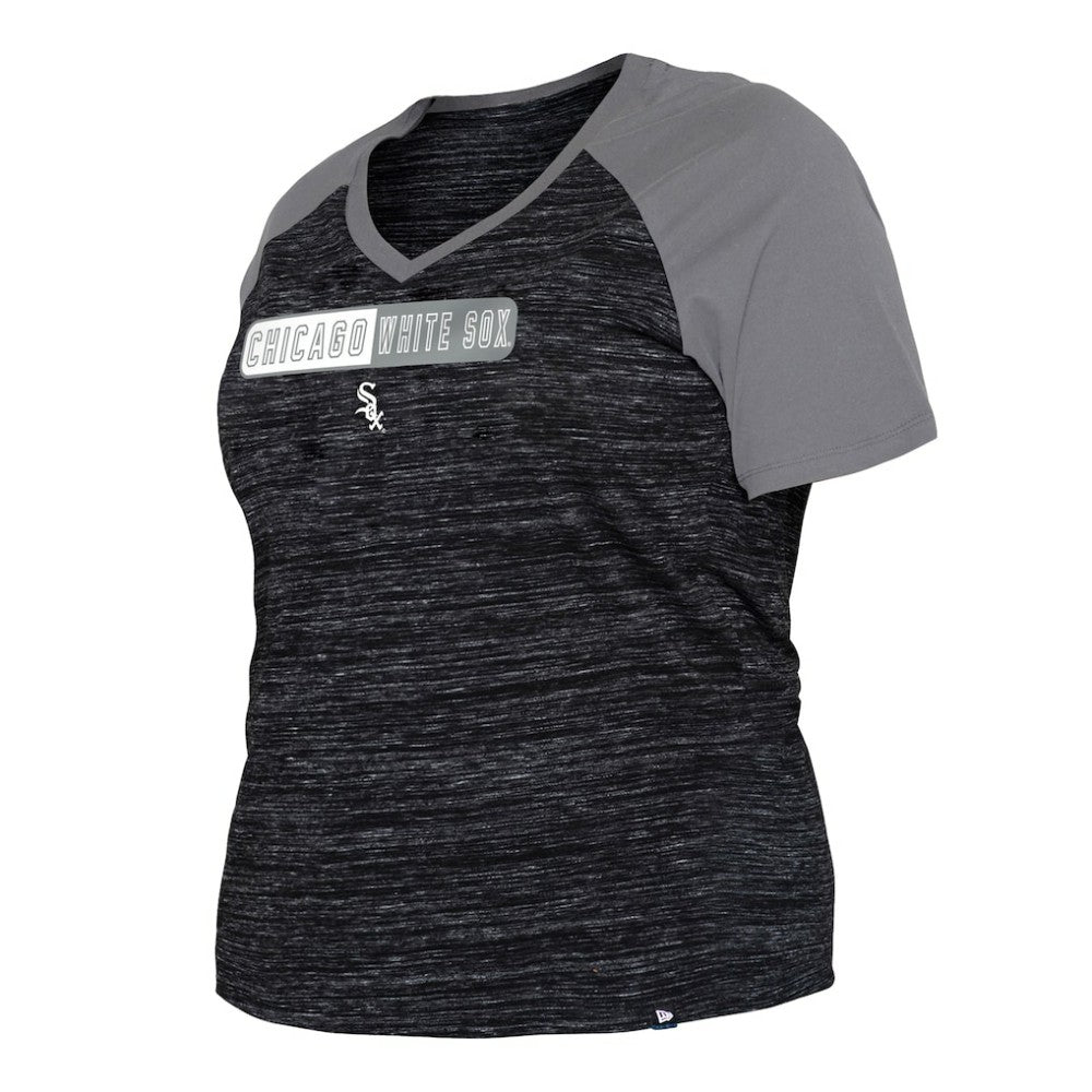 Chicago White Sox Women's Plus Size Space Dye Raglan V-Neck T-Shirt Black | New Era