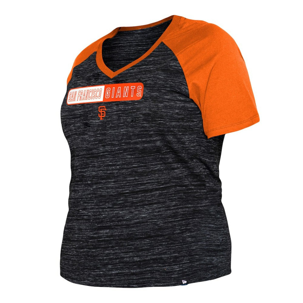 San Francisco Giants Women's Plus Size Space Dye Raglan V-Neck T-Shirt Black | New Era