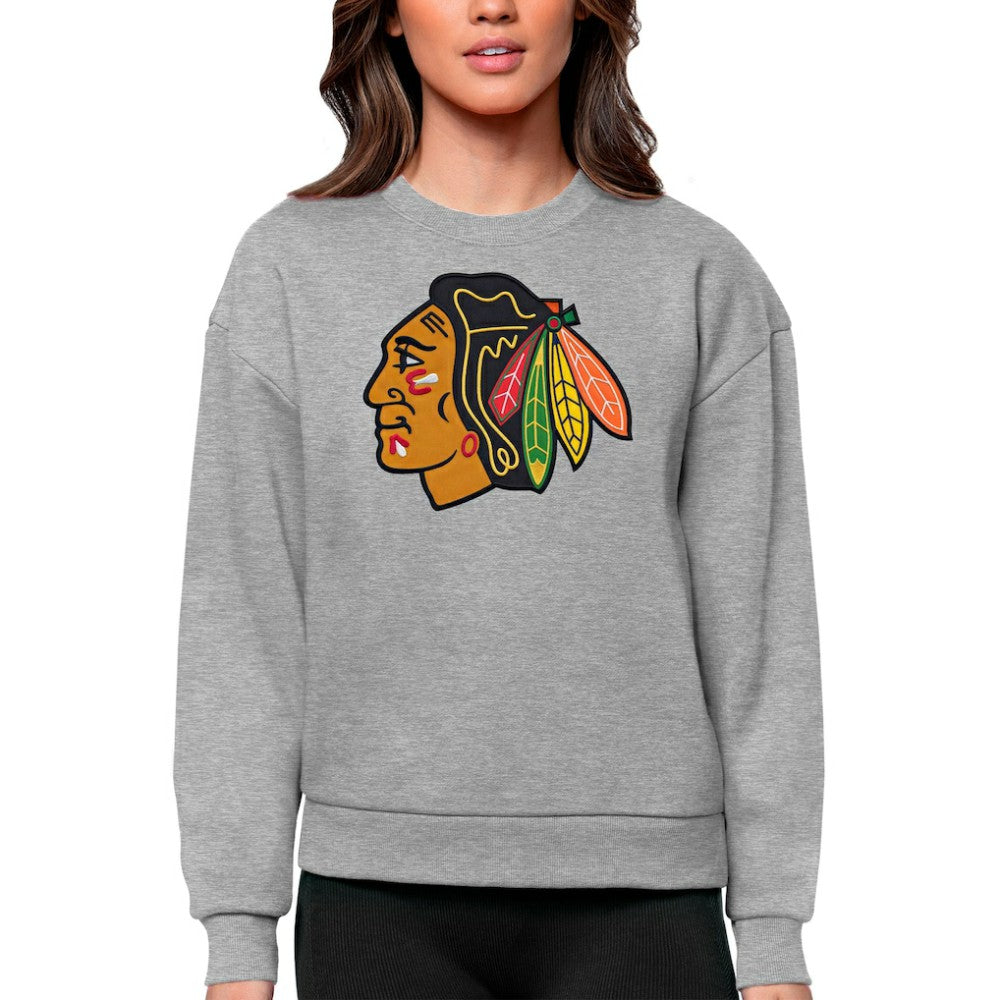 Chicago Blackhawks Antigua Women's Team Logo Victory Crewneck Pullover Sweatshirt Heather Gray