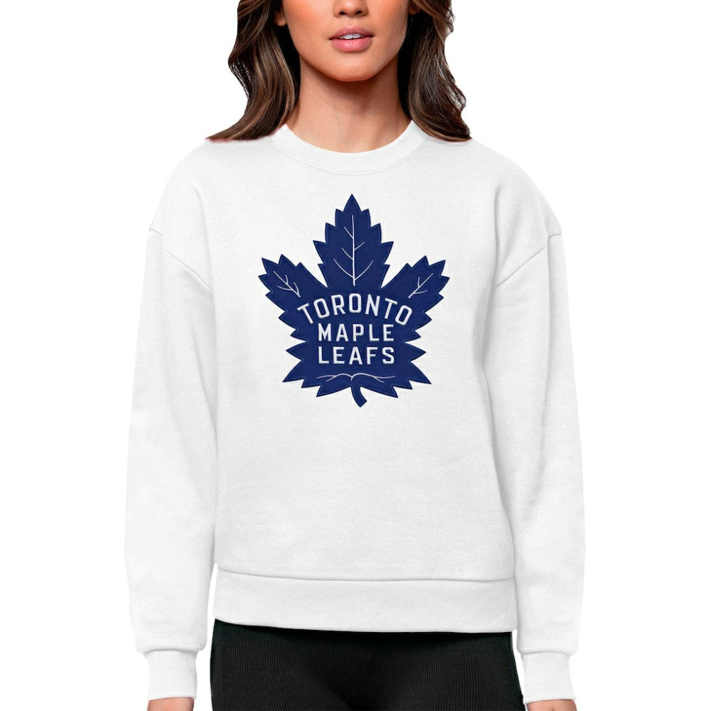 Toronto Maple Leafs Antigua Women's Team Logo Victory Crewneck Pullover Sweatshirt White
