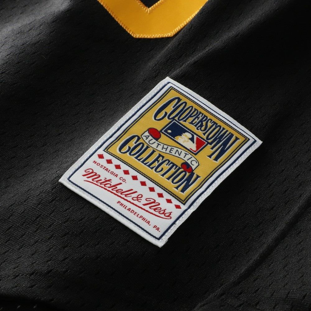 Willie Stargell Pittsburgh Pirates Authentic Batting Practice Jersey Black | Mitchell & Ness